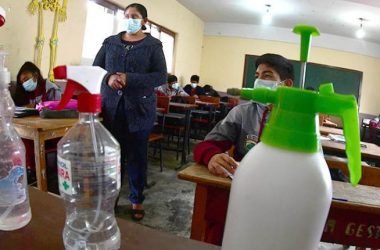 Escolares, en clases con medidas de bioseguridad | Carlos Lopez
