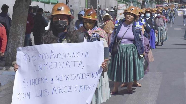 Los mineros auríferos marcharon en octubre de 2022 en La Paz. | APG