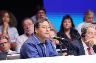 El presidente Luis Arce asistió ayer al Encuentro Mundial por la Vigencia del Pensamiento Bolivariano del Comandante Chávez en el Siglo XXI. Facebook de Luis Arce