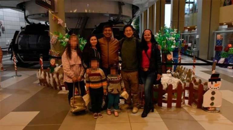 La foto que destacó la empresa Mi Teleférico en sus redes sociales en la que aparece Huanacuni, su esposa y el ejecutivo de Fusión Enertech, Miles Chuk, el 29 de diciembre de 2018. | Mi Teleférico